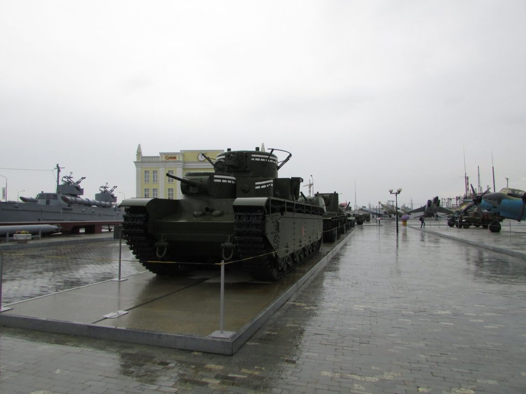 Т-35 на площадке музея