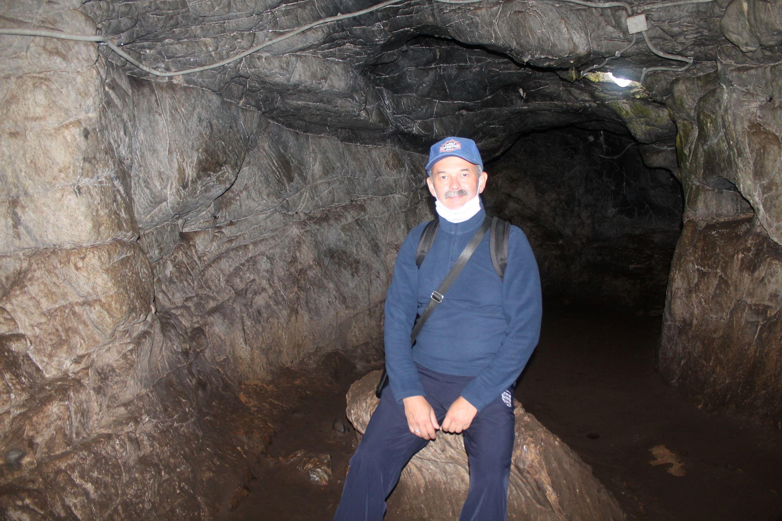 Тавдинская пещера внутри