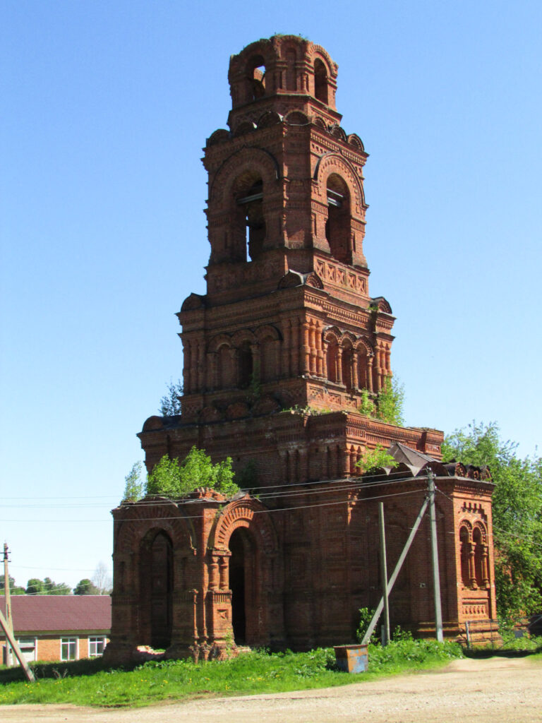 Колокольня недостроенного Богоявленского собора