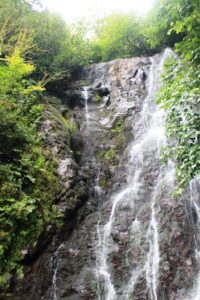 Водопад недалеко от Батуми